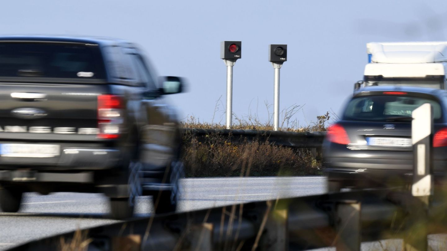 Polizei: Blitzer per Like: Bürger entscheiden über neue Kontrollen