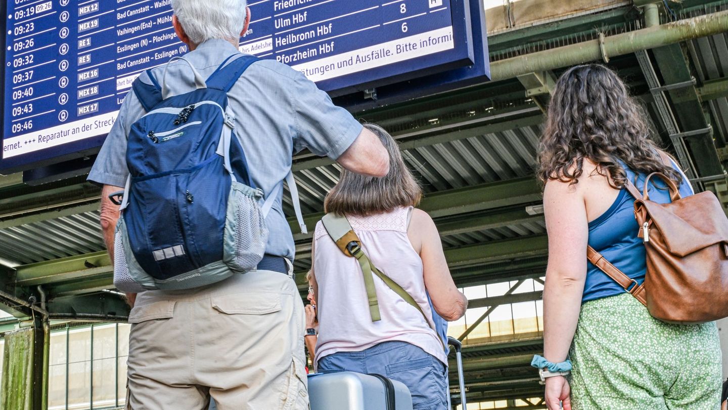 Ausfall des Funksystems: Bahn erklärt Ursache für bundesweiten Zugstillstand