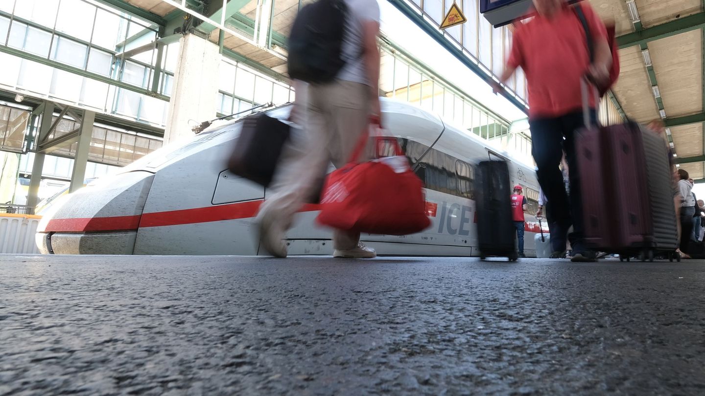 S-Bahn, Nah- und Fernverkehr: Bahnverkehr am Stuttgarter Hauptbahnhof eingestellt