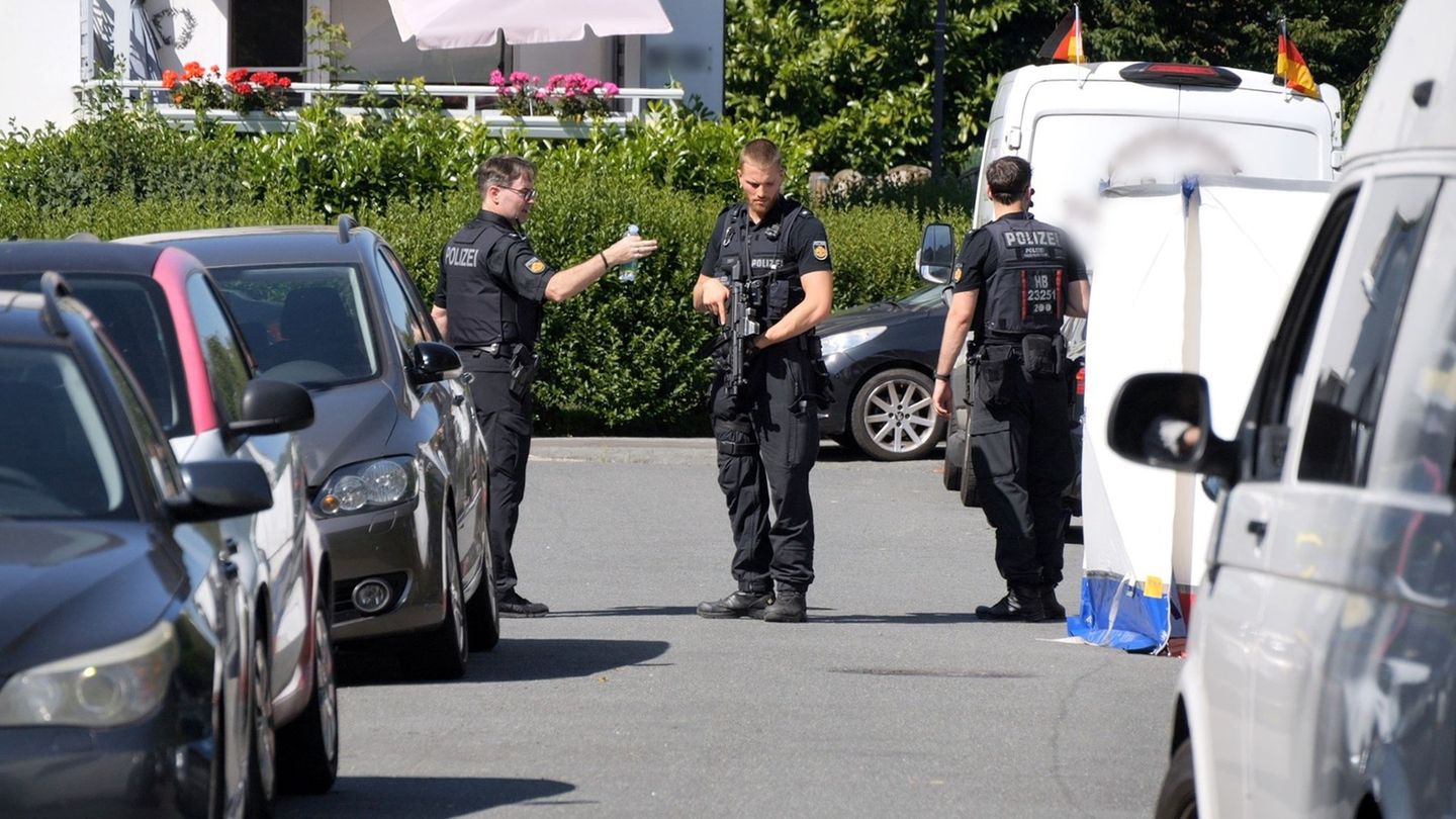 Kriminalität: Tote in Bremen: Öffentliche Fahndung nach Tatverdächtigem