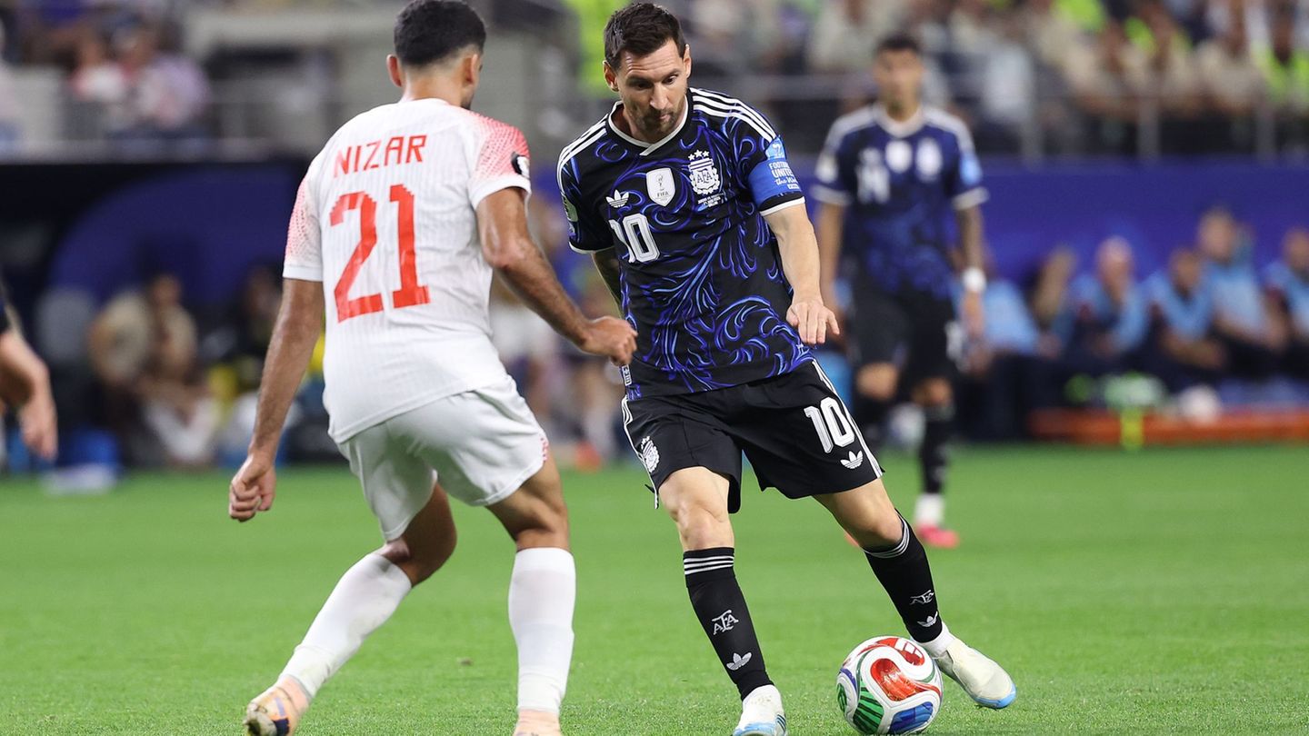 Fußball-WM: Mit Messi als Edeljoker: Argentinien feiert WM-Jubiläumssieg