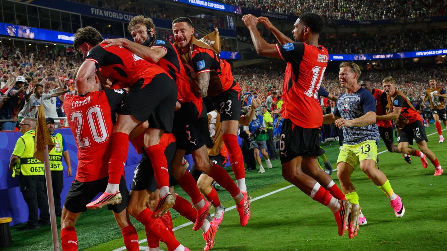Newsblog zur Fußball-WM: Österreich trifft in letzter Sekunde – und ist eine Runde weiter