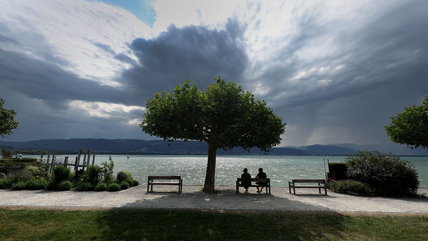 Wetter in Bayern: Bayern schwitzt weiter - Unwetter drohen