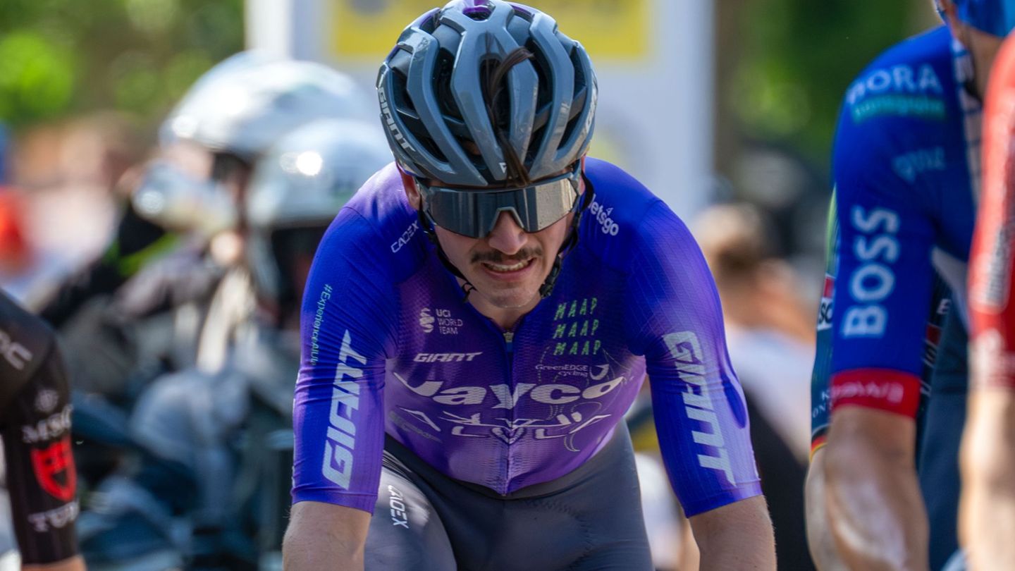 Radsport: Aufholjagd bei extremer Hitze: Engelhardt erstmals Meister