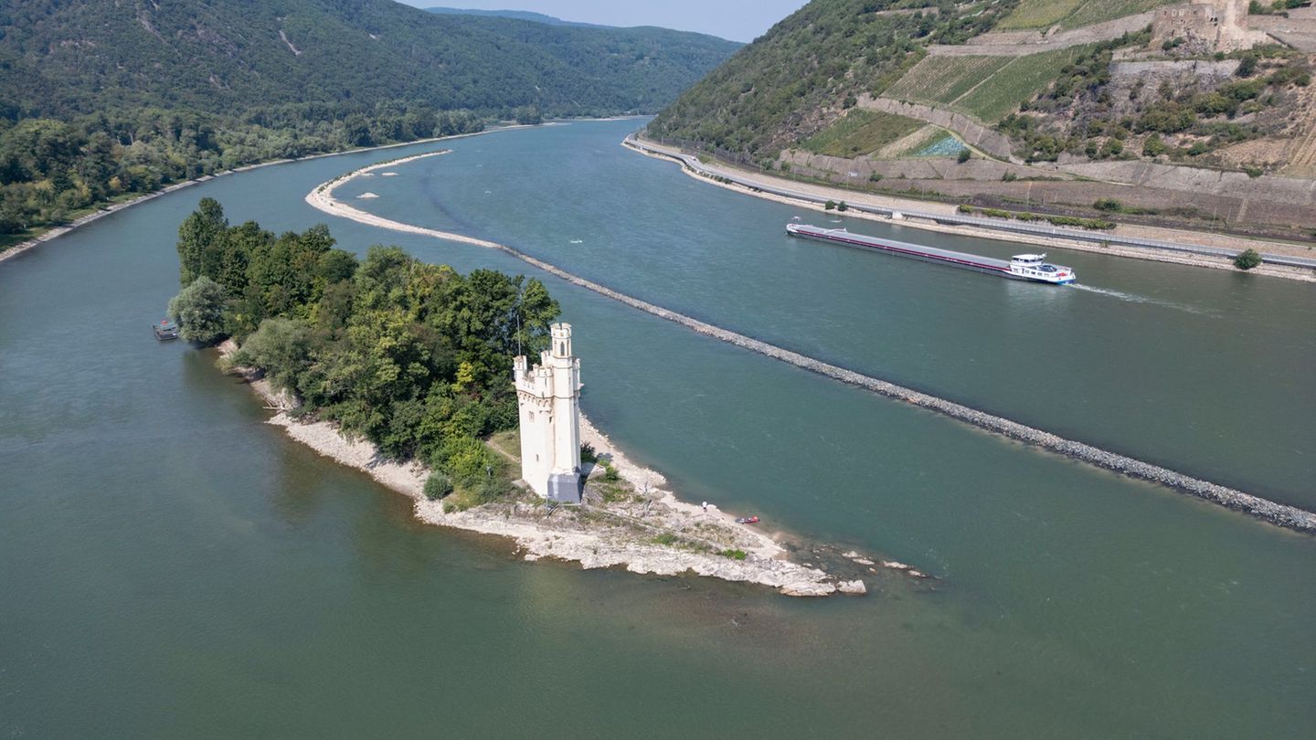 Notfälle: 20-Jähriger nach Badeunfall im Rhein vermisst