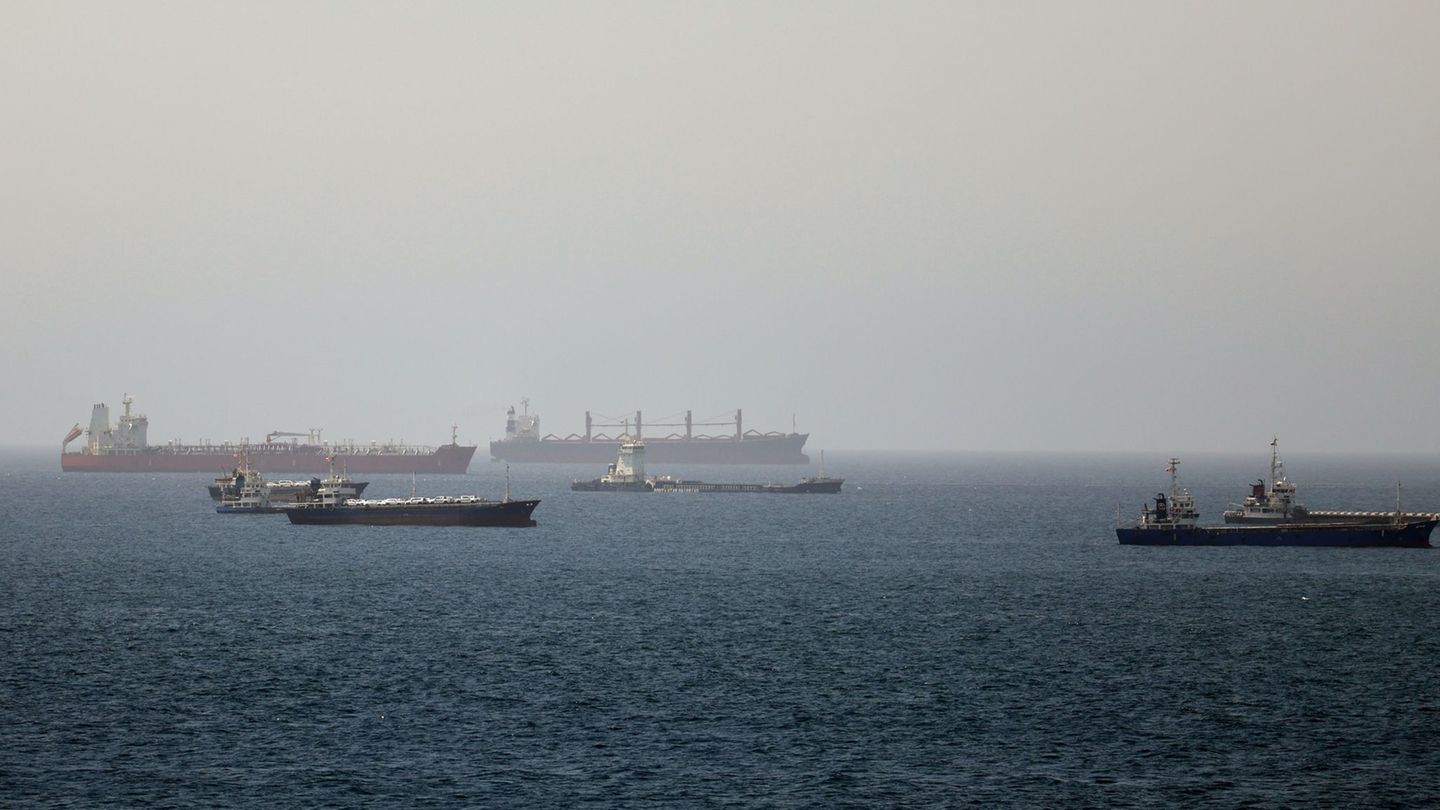 Ölexporte im Iran-Krieg: Exportkrise am Golf: Länder wollen Straße von Hormus umgehen