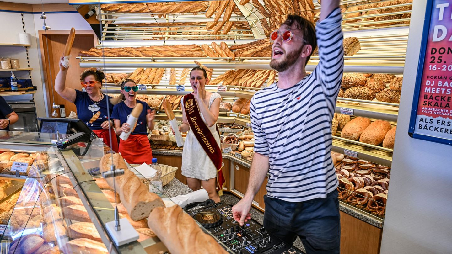 Mit DJ-Pult und Baguette: DJ Baguette bringt Bäckerei im Südwesten zum Tanzen