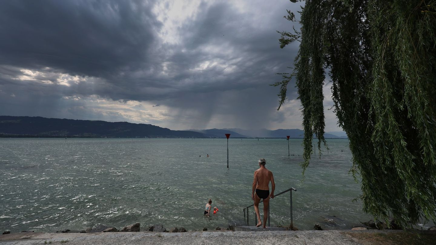 Wetter in Bayern: Gewitter lösen Extremhitze ab - es wird schwülwarm