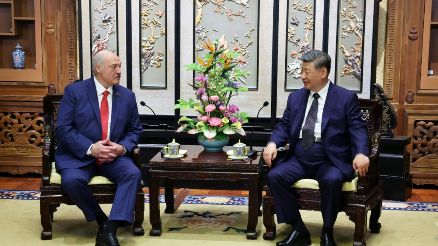 Chinas Staatschef Xi empfängt belarussischen Machthaber Lukaschenko in Peking