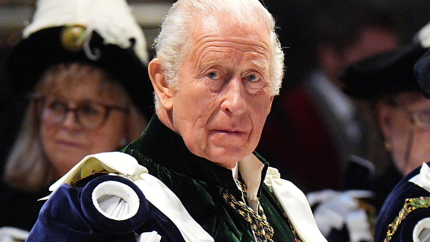Camilla vor prinz harrys besuch: könig charles lädt zum seltenen familiendinner 2026 koenig charles camilla kurz vor prinz harrys geplanter reise nach großbritannien hat sein vater, könig charles, enge verwandte zu einem... Iustitia. Bg vor prinz harrys besuch: könig charles lädt zum seltenen familiendinner 2026 2026-07-02 09:38:00 iustitia. Bg - gerechtigkeit camilla