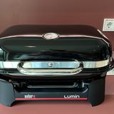 Sieht wirklich schick aus und passt in jeden Garten und auf den Balkon: der Weber Lumin