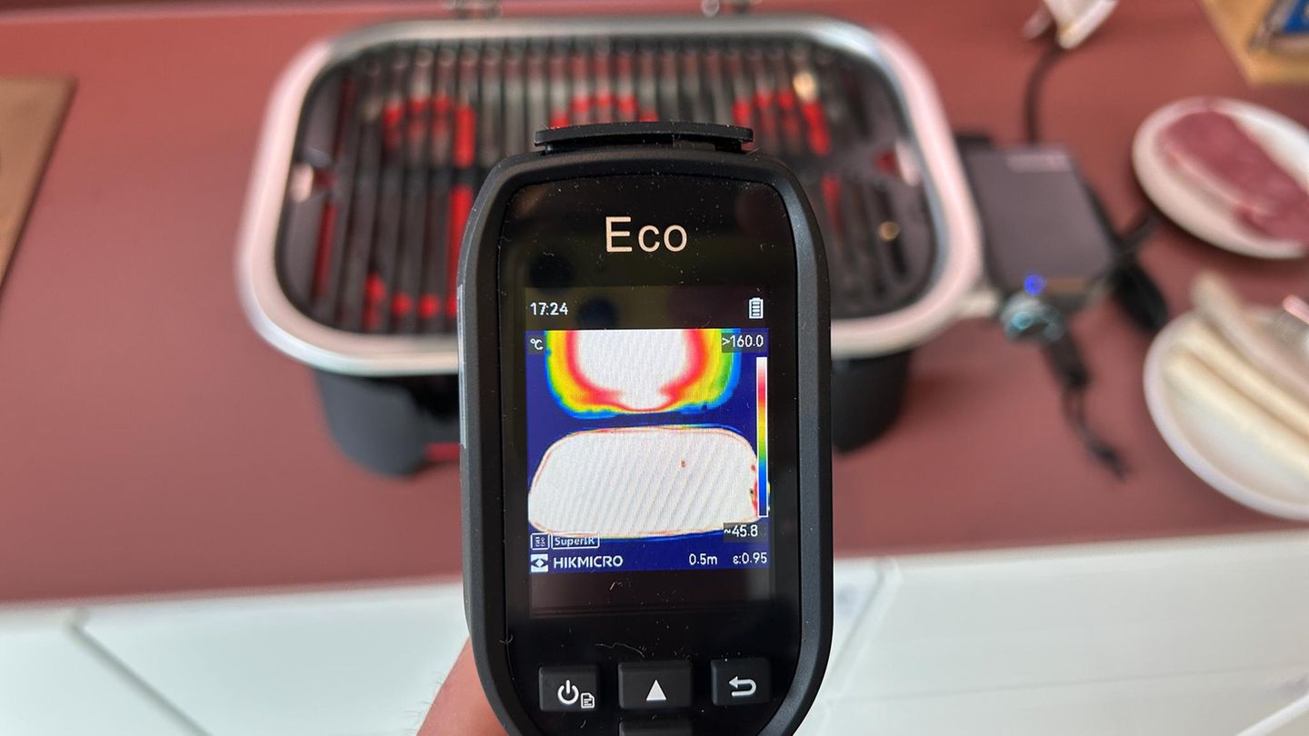 Bei der Hitzeverteilung gibt es keine Beanstandung. Der Grill wird restlos heiß