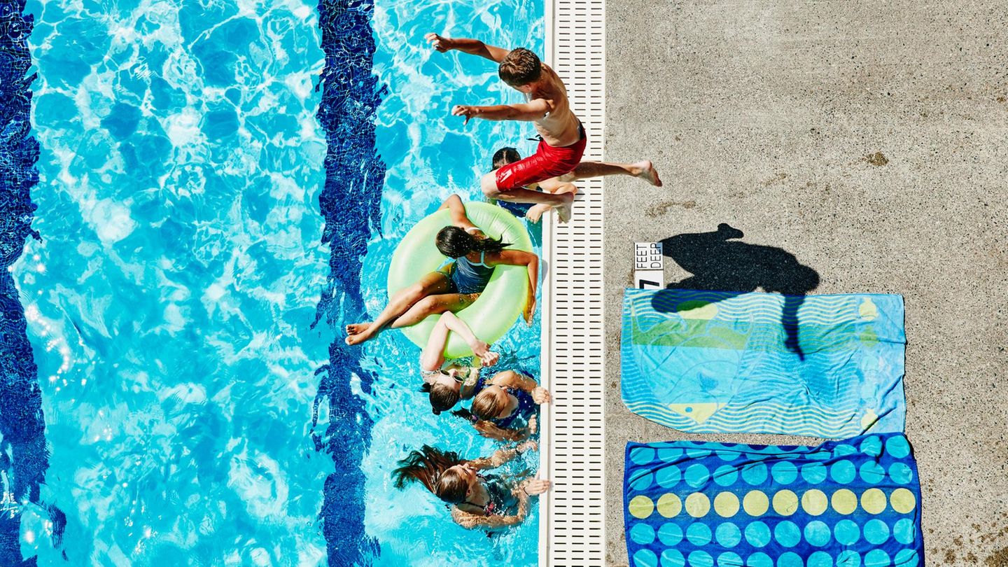 Hessen: Mann spendet tausende Euro, damit Kinder kostenfrei ins Freibad können