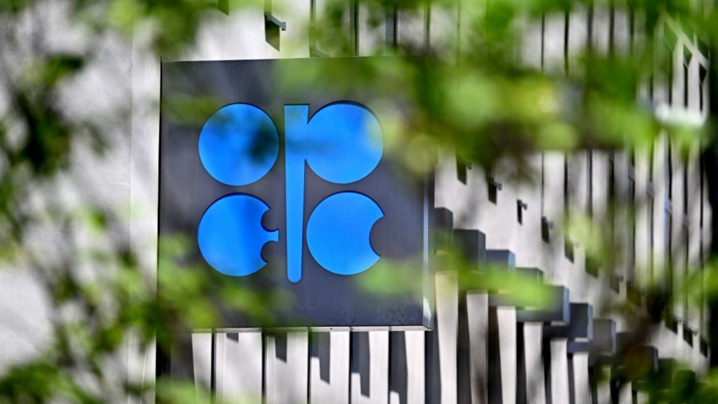 Opec+ erhöht abermals die Ölförderquote