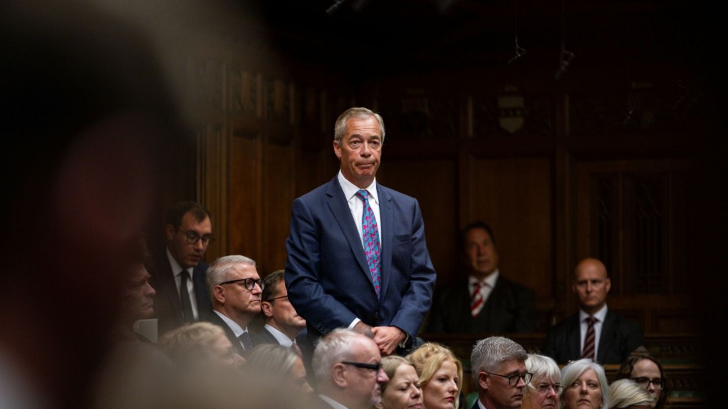 Neue Vorwürfe gegen Reform-UK-Chef Farage wegen nicht offengelegter Geschenke