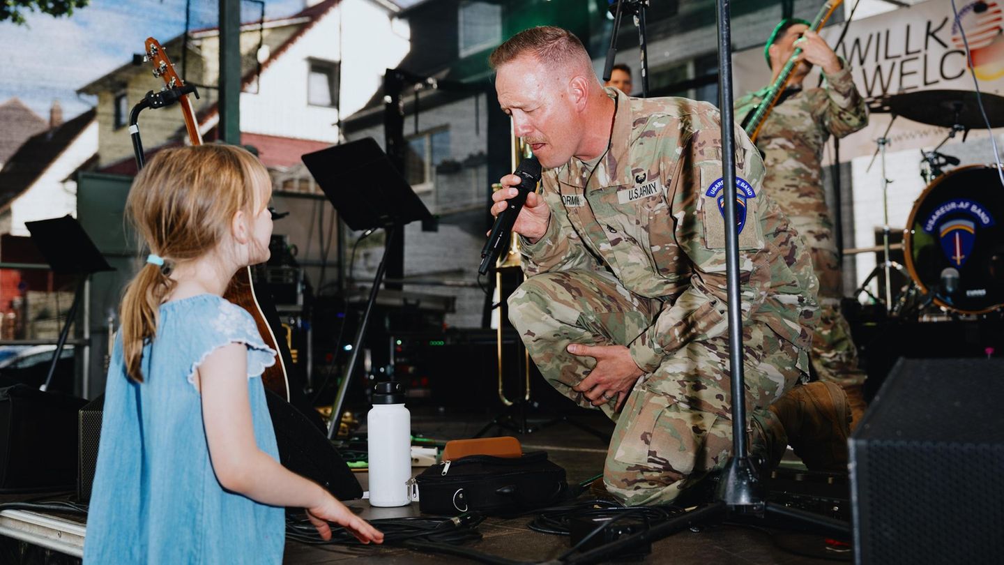 Ramstein Air Base : Ami don’t go home!
