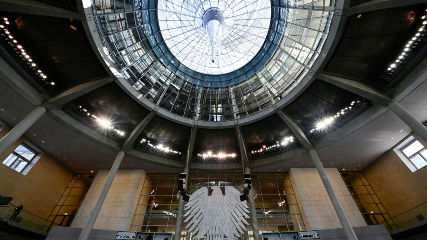 Bundestag berät über digitale Ermittlungsbefugnisse für Polizei