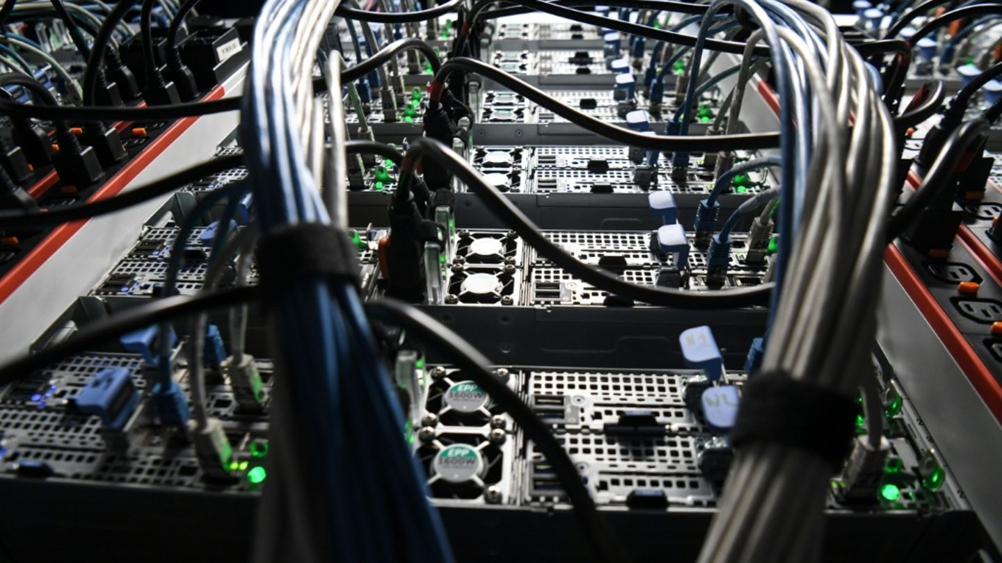 Bundestag debattiert kontrovers über digitale Befugnisse für Ermittler