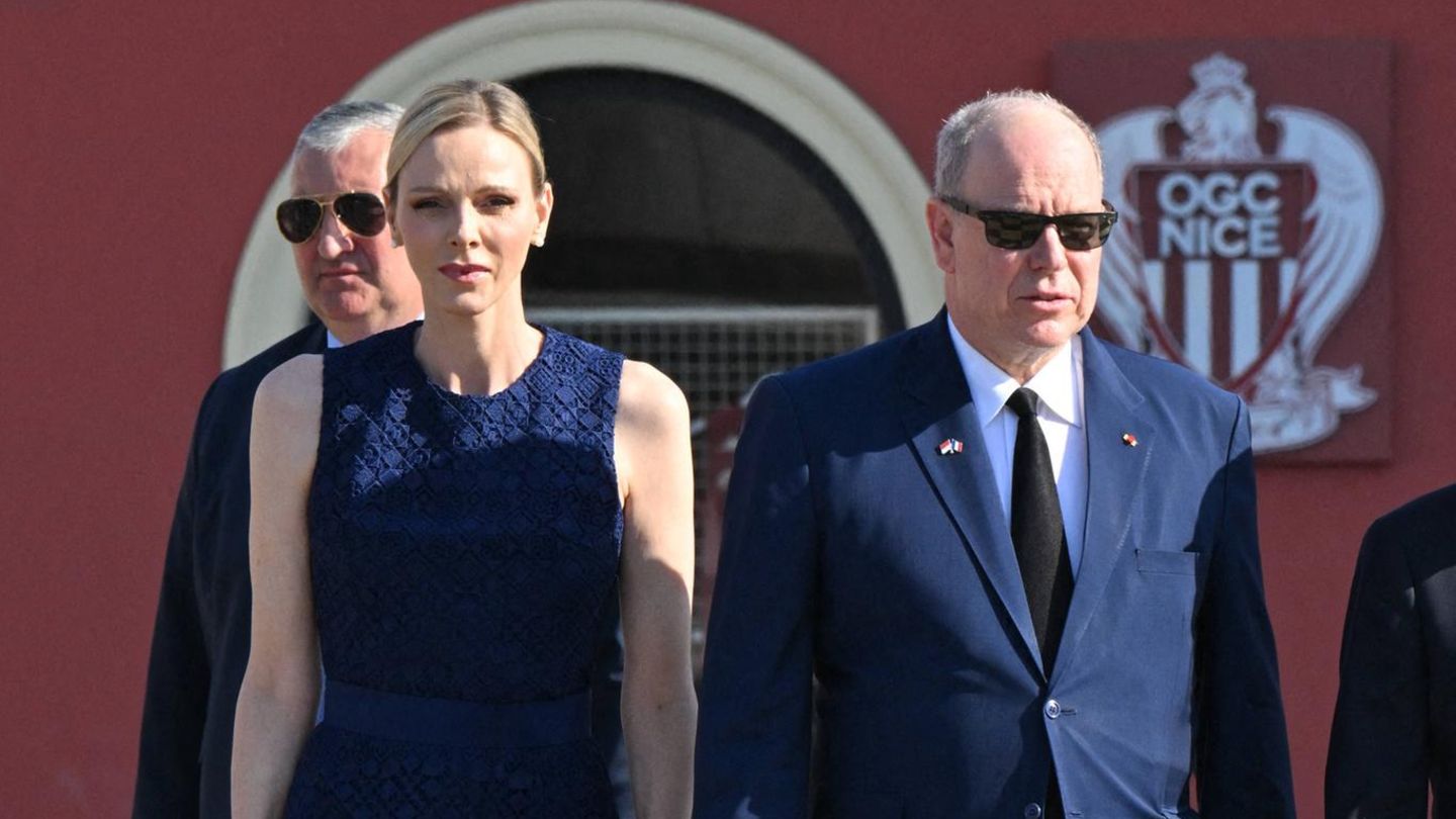 Charlène von Monaco: Fürstin zeigt sich in Nizza tief bewegt