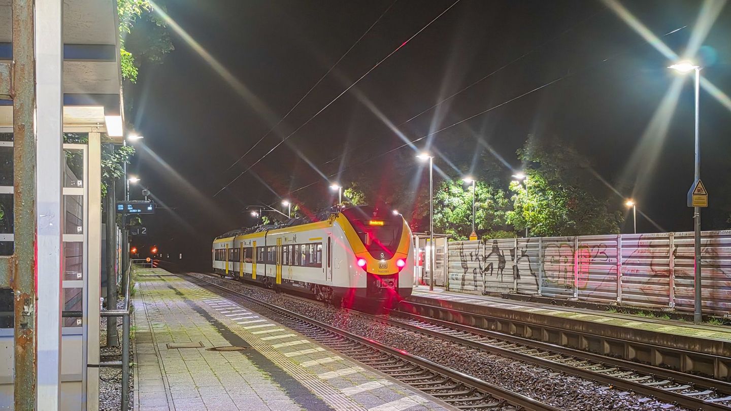 Vorbestrafter Mann nach Angriff auf Bahnmitarbeiter frei