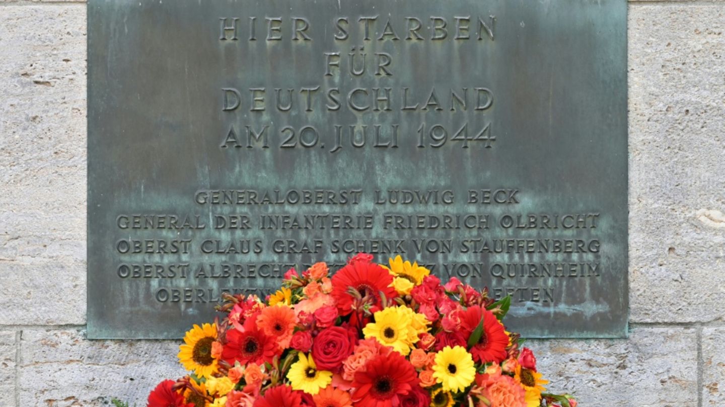 Leiter von Buchenwald-Gedenkstätte kritisiert AfD-Kranz bei Stauffenberg-Gedenken
