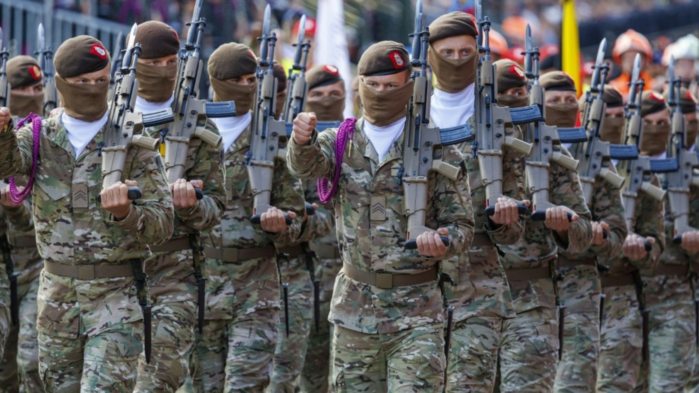 Belgien feiert Unabhängigkeitstag mit Militärparade - erstmals ukrainisches Kontingent dabei