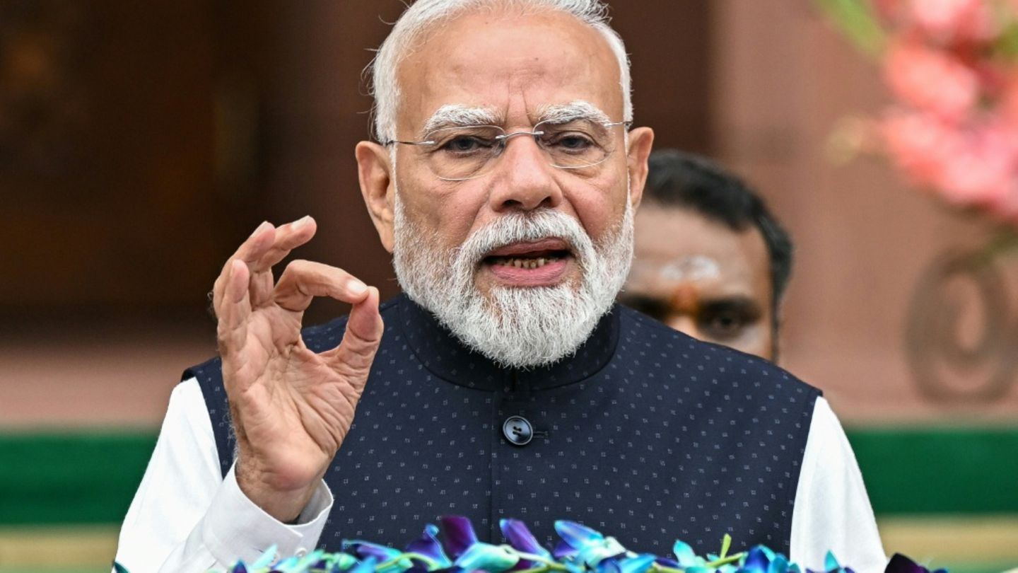Proteste in Indien: Modi kündigt harte Strafen für Prüfungsbetrug an