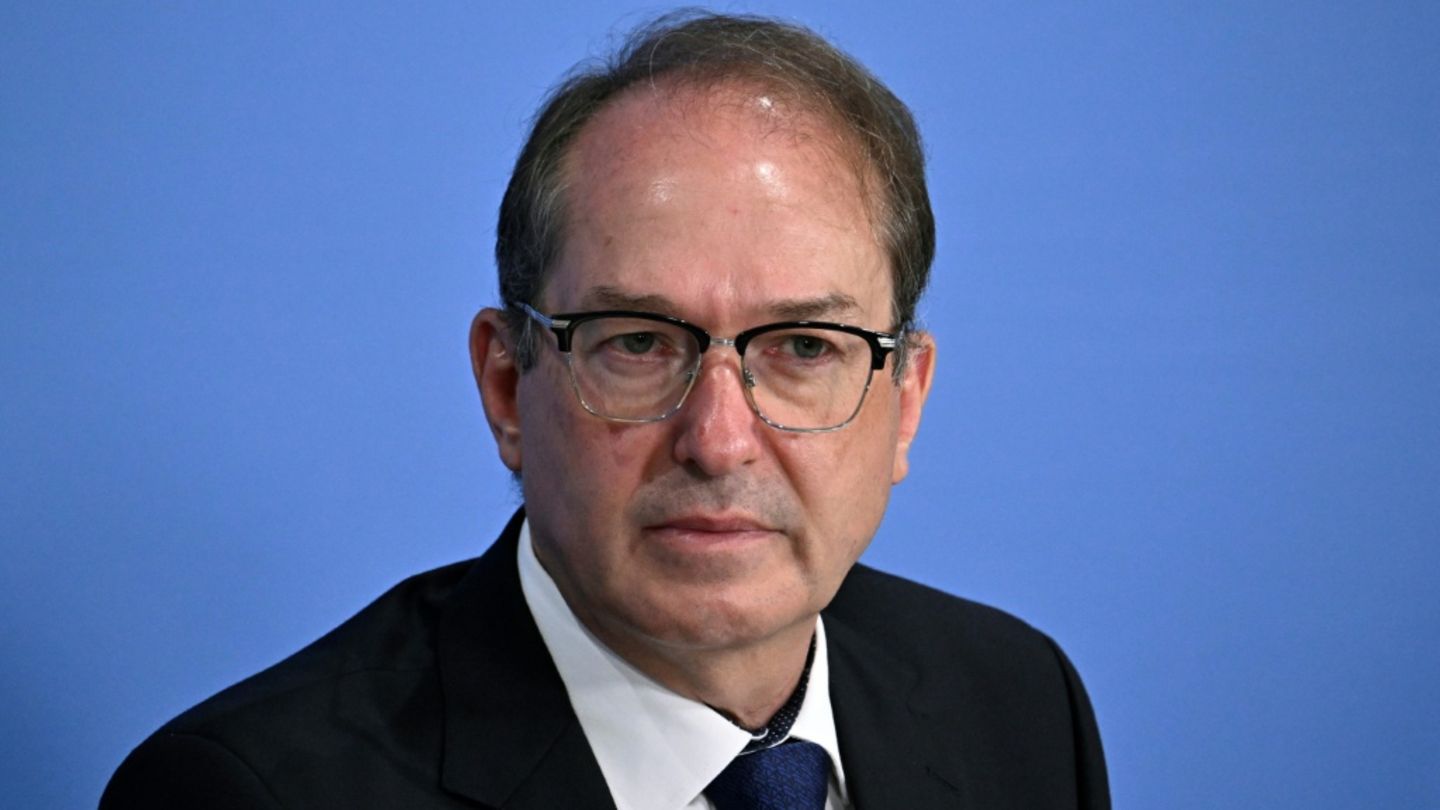 Nach Anschlag auf CSD: Dobrindt fordert Fußfesseln und Präventivhaft für Gefährder