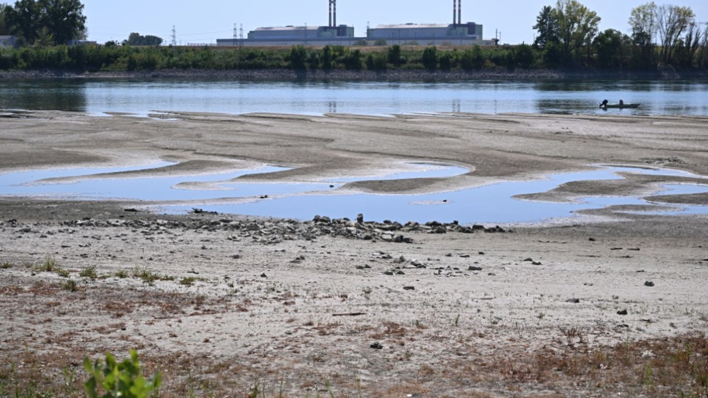 Trotz niedrigem Donau-Pegelstand: Ungarns einziges Atomkraftwerk weiter in Betrieb