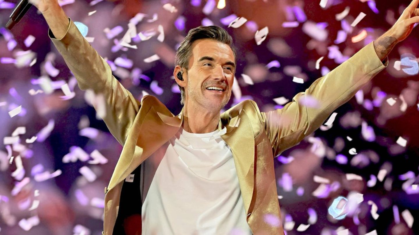 Florian Silbereisen feiert 45. Geburtstag: Glow-up, Glückshose und ein Kussrekord