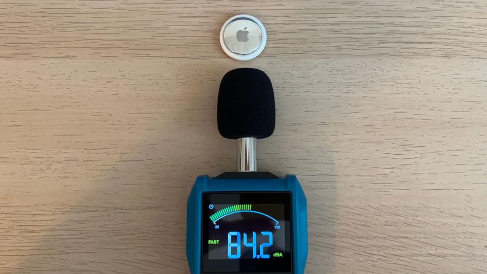 Direkt am Tracker gemessen, schafft der AirTag eine Lautstärke von 84,2 dB