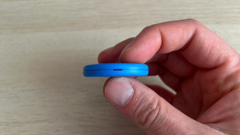 Der Spalt, um den Chipolo POP zu öffnen