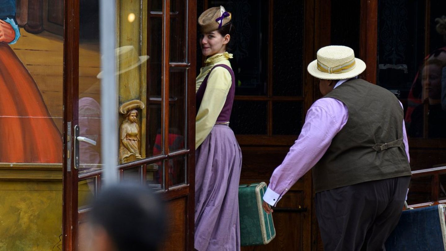 Tochter von Tom Cruise: Suri Noelle gibt ihr Debüt in Schottland