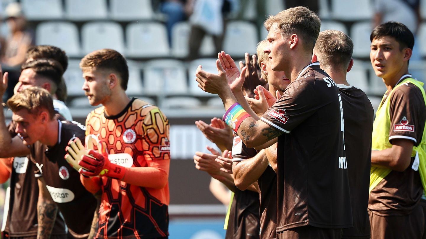 2. Fußball-Bundesliga: Voll rettet St. Pauli Punkt: „Bester Torwart der Liga“
