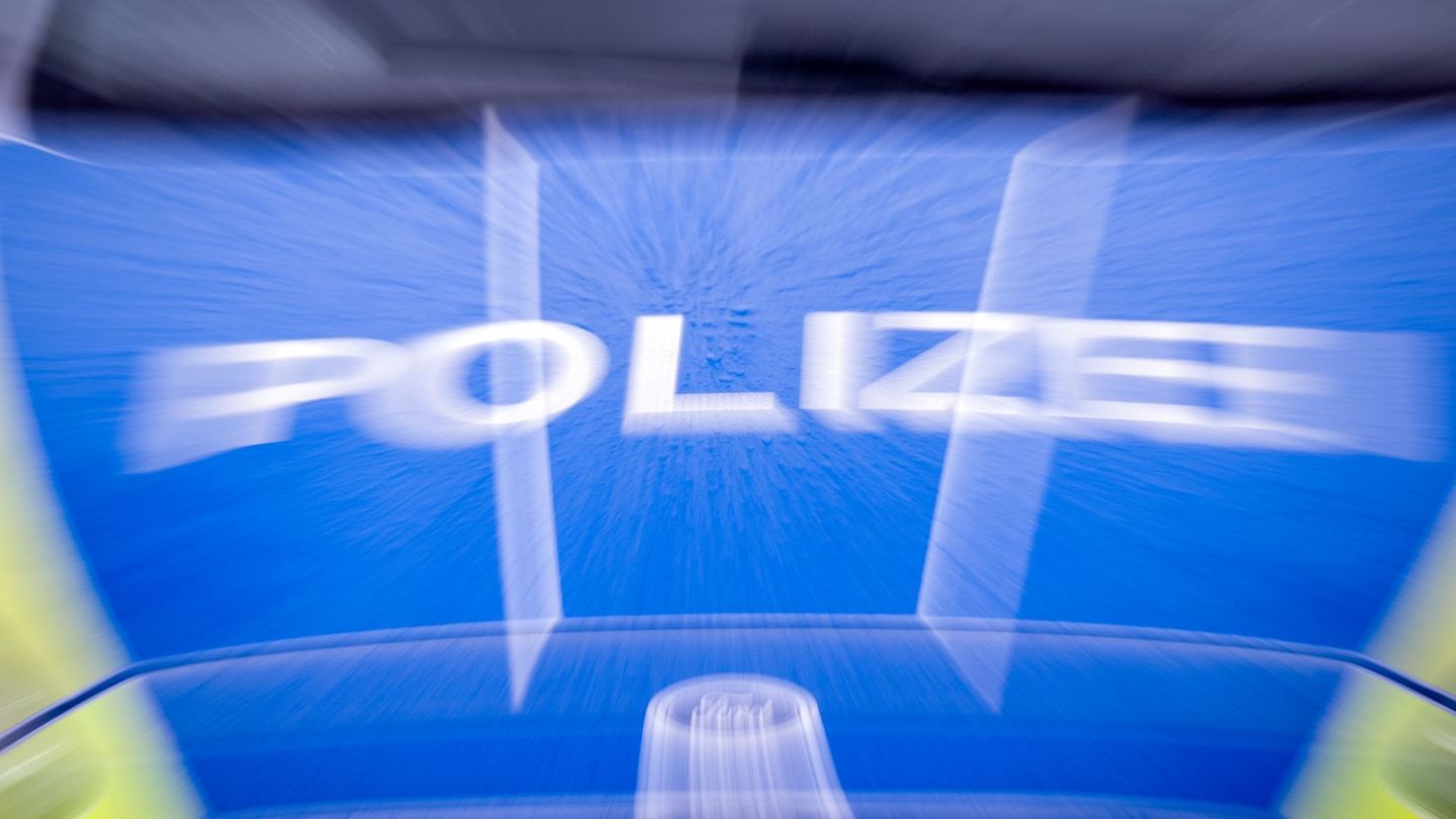 Kiel fakten zu vermisstenfällen: 375 menschen in schleswig-holstein als vermisst gemeldet 2026 11 qzvazhrcowv4axs2048jpeg 94d885a64f26b7a1 kiel ein vermisstes kind wurde vergangene woche bei kiel tot in einem pool gefunden. Doch wenige vermisstenfälle enden so... Iustitia. Bg fakten zu vermisstenfällen: 375 menschen in schleswig-holstein als vermisst gemeldet 2026 2026-08-11 04:00:28 iustitia. Bg - gerechtigkeit kiel
