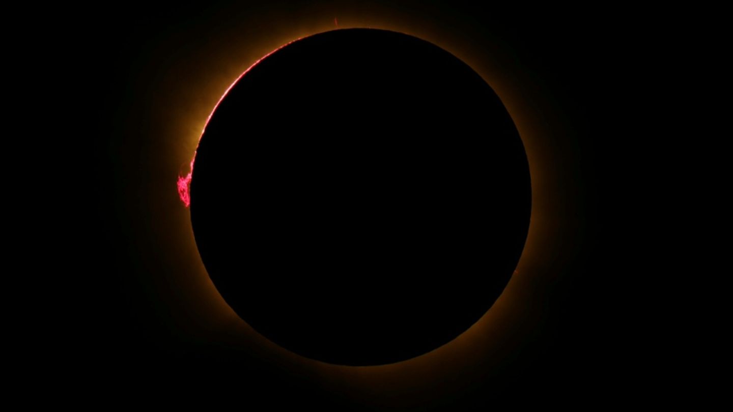 Totale Sonnenfinsternis taucht Teile Spaniens in Dunkelheit