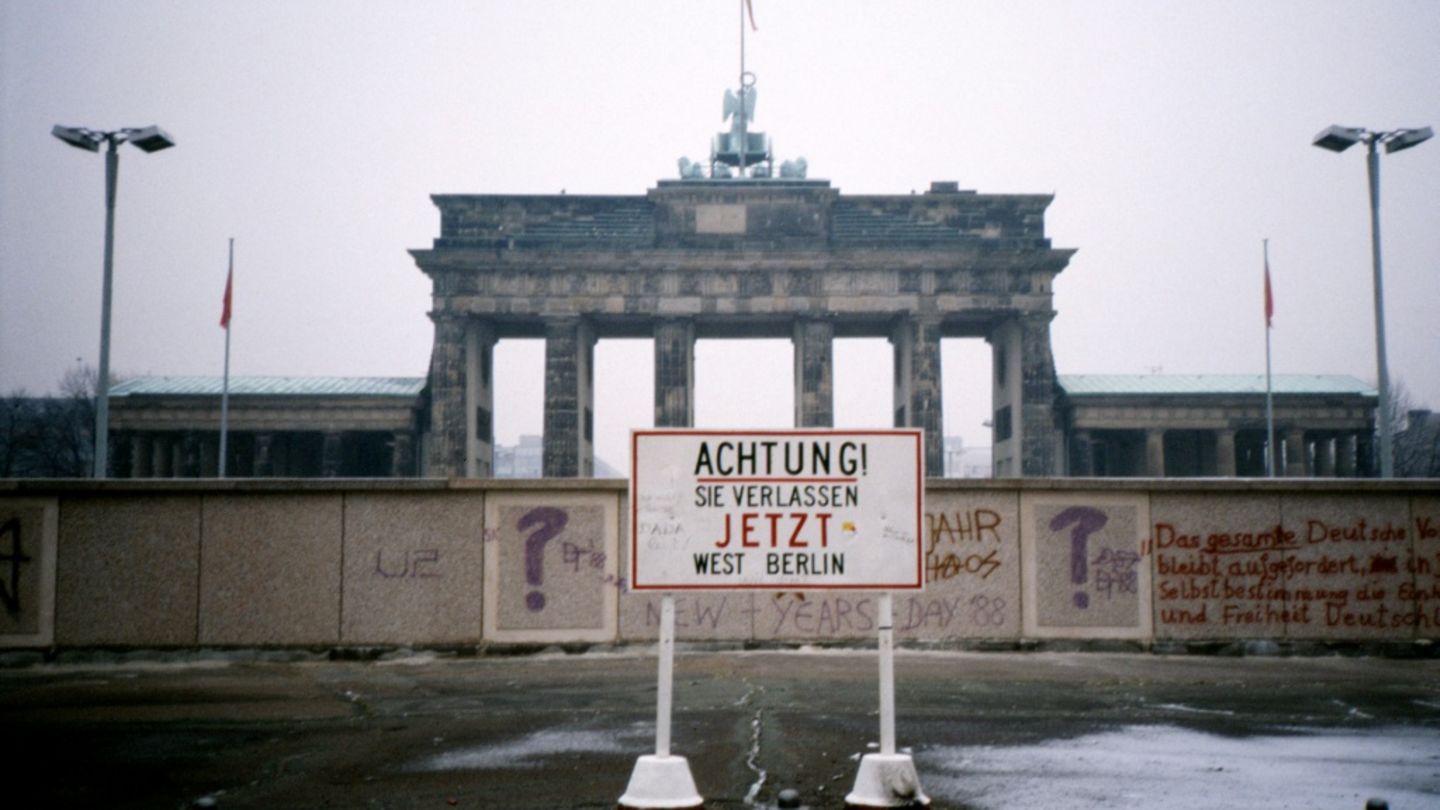 Merz ruft 65 Jahre nach Mauerbau zu Einsatz für Demokratie auf