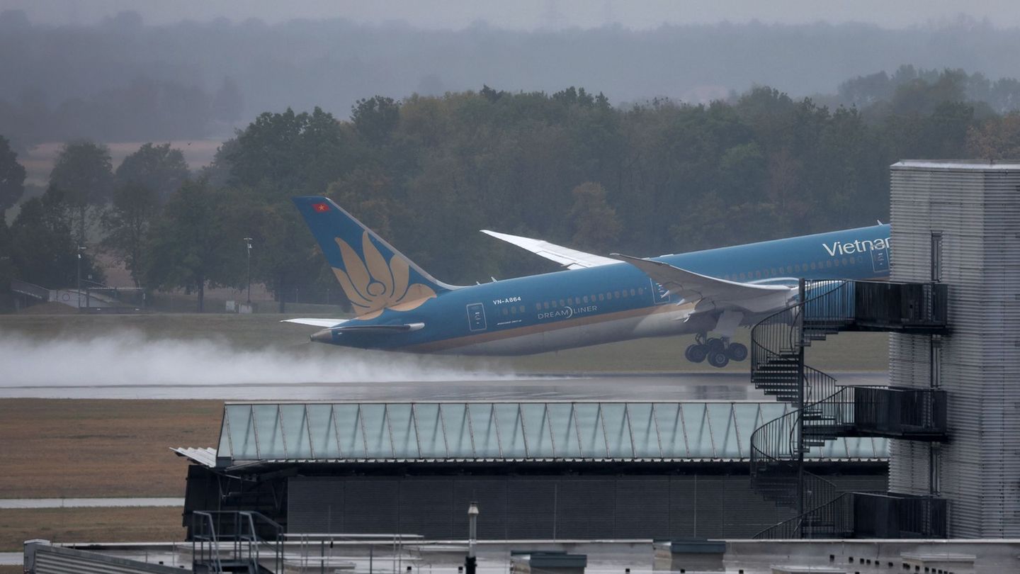 Beinahe-Katastrophe: Bundesbehörde nennt Details zu Boeing-Vorfall in München