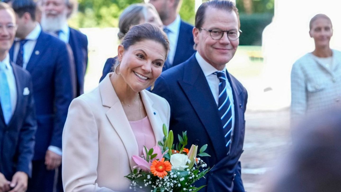 Crown Princess Victoria and Prince Daniel: Jubilant welcome in Vaasa