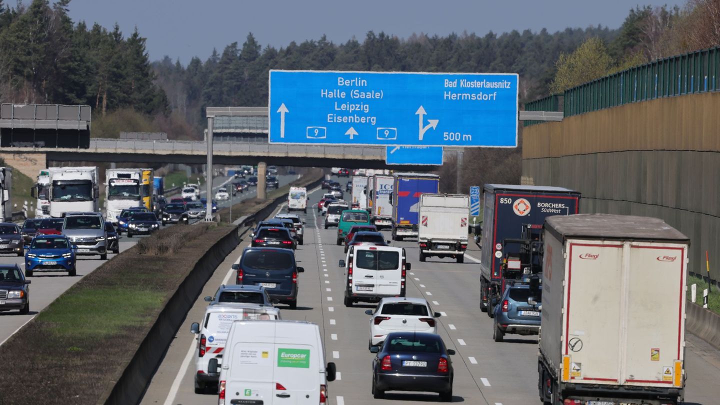 Erfurt bauarbeiten: umwege für autofahrer durch autobahn-baustellen 2026 23 4pfomqyzbiv17axs2048jpeg b3b8e2a59553514c erfurt an thüringens autobahnen wird ständig gebaut und ausgebessert. In den nächsten tagen gibt es behinderungen am... Iustitia. Bg bauarbeiten: umwege für autofahrer durch autobahn-baustellen 2026 2026-08-23 10:11:43 iustitia. Bg - gerechtigkeit erfurt