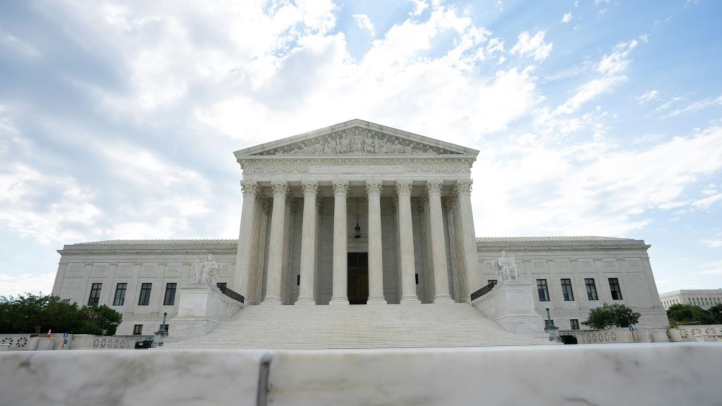 Supreme Court macht vorerst Weg frei für Trump-Dekret für erschwerte Briefwahl