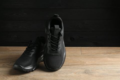 Amazon hat Sneaker von Skechers im Angebot.