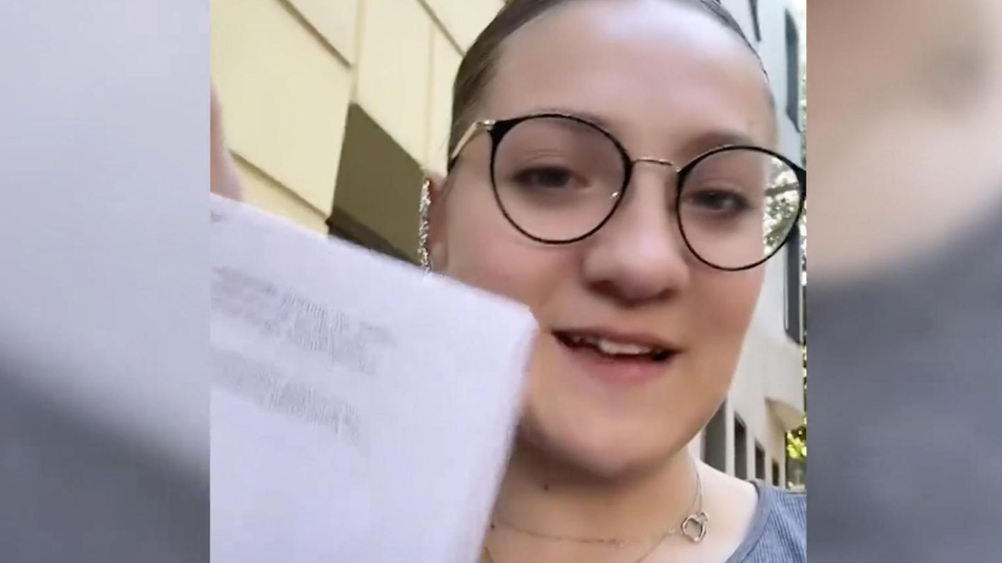 Diese Frau kritisiert ihren Zahnarzt – dann drohen ihr 300 Euro ...