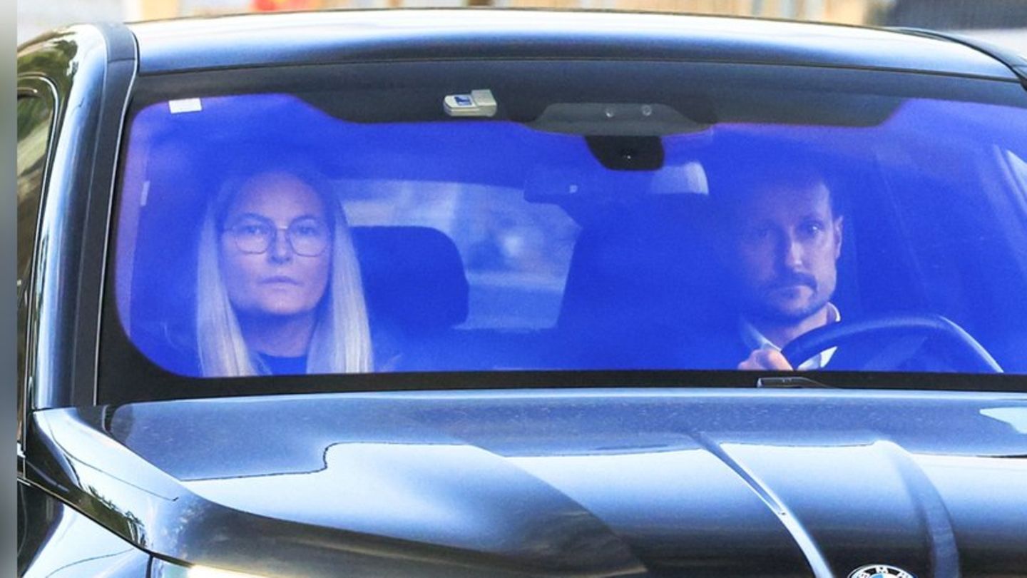 Concern for King Harald: Haakon and Mette-Marit back in the clinic