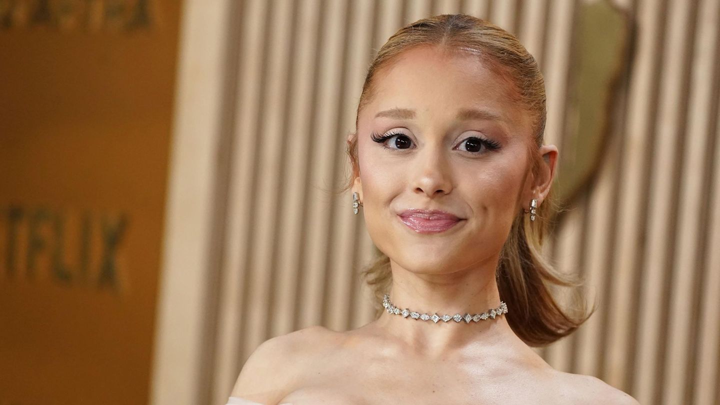 Ariana Grande bricht bei Abschiedskonzert in Tränen aus
