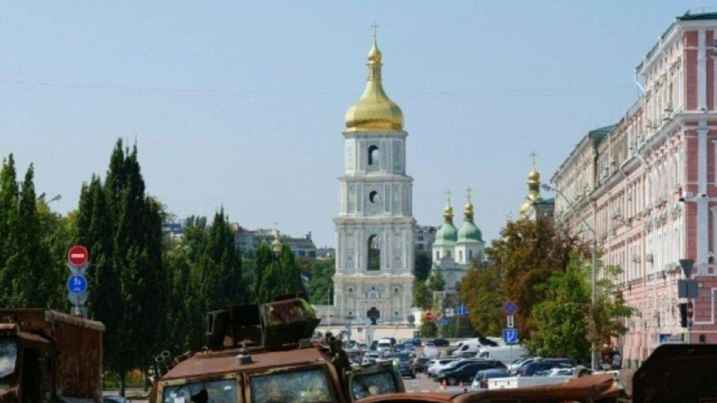Russische Drohne trifft Geheimdienst-Sitz in Kiew