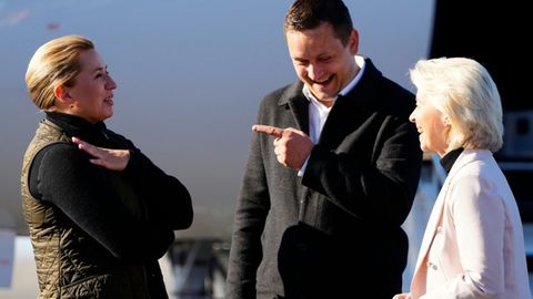 Von Der Leyen Zu Zweit gigem Besuch In Gr nland Eingetroffen STERN de von-der-leyen-zu-zweit-gigem-besuch-in-gr-nland-eingetroffen-stern-de