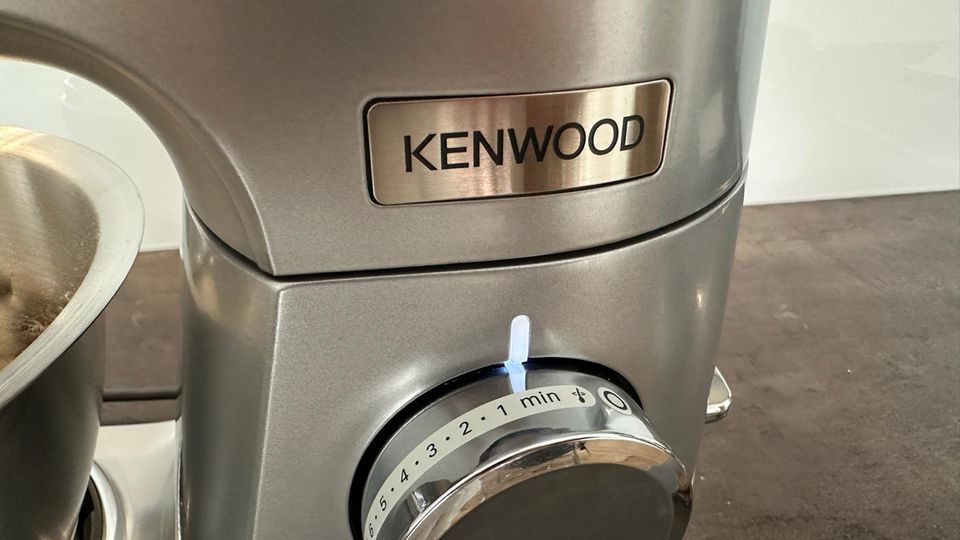 Die Handhabung der Kenwood-Küchenmaschine ist intuitiv