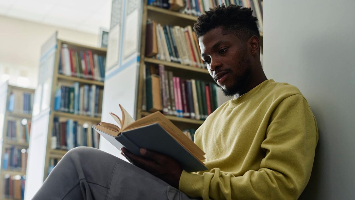 Bücher: Können diese neun Romane eine Therapie ersetzen?