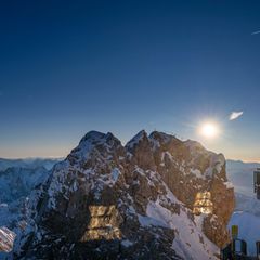 Sonnenaufgang hinter der Zugspitze